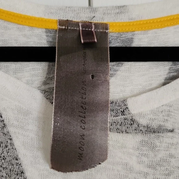 Moon Collection Top - Picture 2 of 3